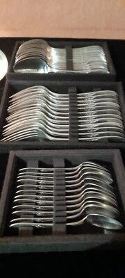 Ménagère ERCUIS magnifique ensemble 37 couverts modèle Lauriers métal argenté - Photo 1/4