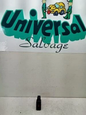 2002 Honda Civic Hazard Switch - Image 1 of 4