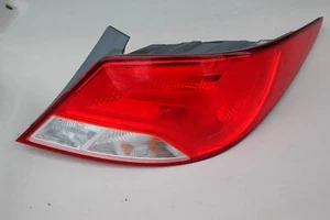 2015-2017 HYUNDAI ACCENT RIGHT HAND TAIL LAMP ASSEMBLY P/N 92402-1R610 - Picture 1 of 2