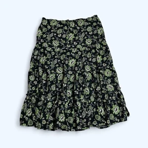 Gonna midi floreale nera e verde WHITE STAG taglia UK 16 US 12 cinghie vita boho - Foto 1 di 9