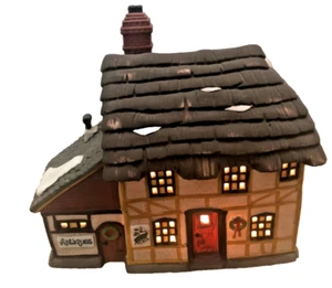 Dept 56 Dickens Heritage Village Mr & Mrs Pickle #58247 with Box & Light - Imagen 1 de 7