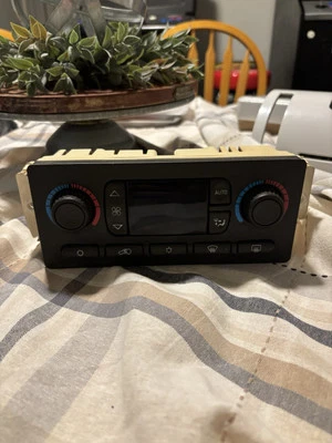 2003-2006 Silverado Digital Climate Control - Image 1 of 2