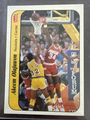 Fleer 1986-87 - Pegatinas Hakeem Olajuwon #9 (RC) Foto 1 de 2