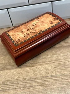Joyero de madera rosa oriental vintage Mele cuerda musical - Imagen 1 de 6