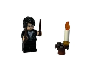 Lego Harry Potter Smoking Figur mit 2 Zauberstäben & Kerze - Bild 1 von 3