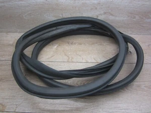 Junta goma puerta trasera izquierda o derecha 9634451780 Peugeot 307 SW 3RFN año 03 - Imagen 1 de 3