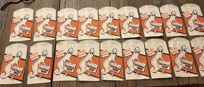 Lot Of 18 Paper Halloween Treat Bags 1950/1960 - Image 1 of 4