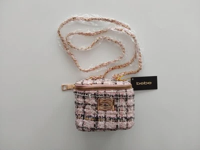 全新带标签 Bebe 粉色 Kamala 粗花呢迷你斜挎包带金色链条 — 第 1/4 张图片
