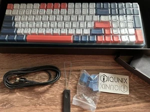 IQUNIX F96 Wired Mechanical Keyboard (Cherry Blue Switches, O-rings - Afbeelding 1 van 4