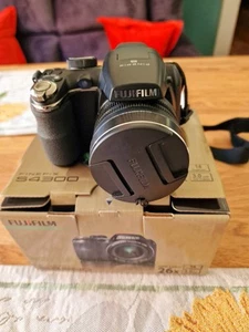 Fujifilm Finepix S4300 - Bild 1 von 3