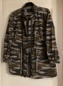 Lucky Brand Damen Camo Utility Feldjacke Cinch Taille Druckknopf durchgehender Reißverschluss SP - Bild 1 von 12