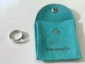 AUTHENTIC Tiffany & Co Teardrop Hug Ring - Elsa Peretti Rare Style- US Size 7 - Picture 1 of 7