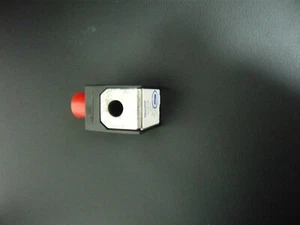 SOLENOIDE DE REPUESTO DIRECTO MACLAREN PRODUCTS LTD PARA SM302-0500-VA01 - Imagen 1 de 2