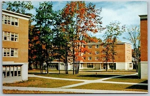 Vintage Storrs CT West Campus Schlafsäle für Männer University of Connecticut Postkarte - Bild 1 von 2