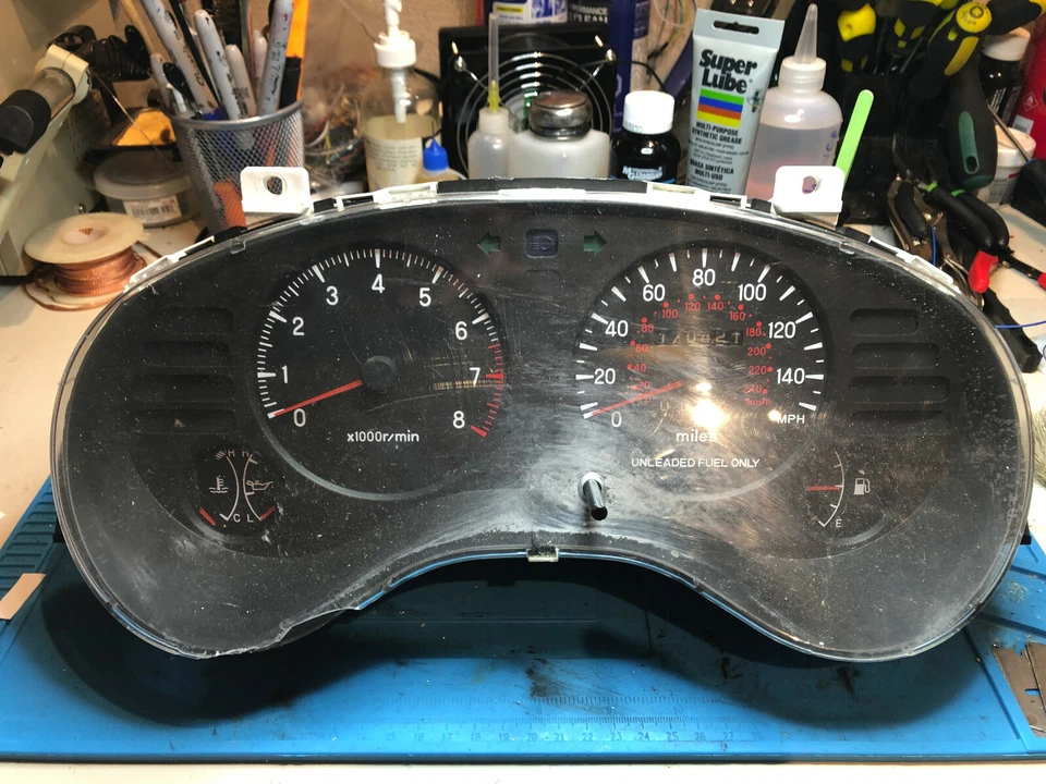 Cuadro de instrumentos Chrysler Sebring 1999 usado a la venta Foto 1 de 4