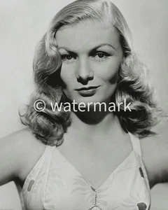 Vintage Veronica Lake 8x10 – 1940s Celebrity Photo - Golden Age Actress Glamour - Picture 1 of 1