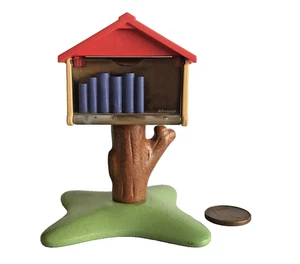 Playmobil Miniature Treehouse for book exchange. - C31 - Picture 1 of 3