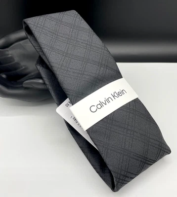 Corbata de poliéster para hombre Calvin Klein ~ negra ~ Wayne Check ~ NUEVA PRECIO DE VENTA SUGERIDO POR EL FABRICANTE: $69,50 Foto 1 de 3
