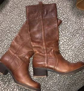 Lucky Brand Lil Habiscus Women’s Size 7 1/2 M TallBoots EUC Little Wear On Heels - Picture 1 of 6