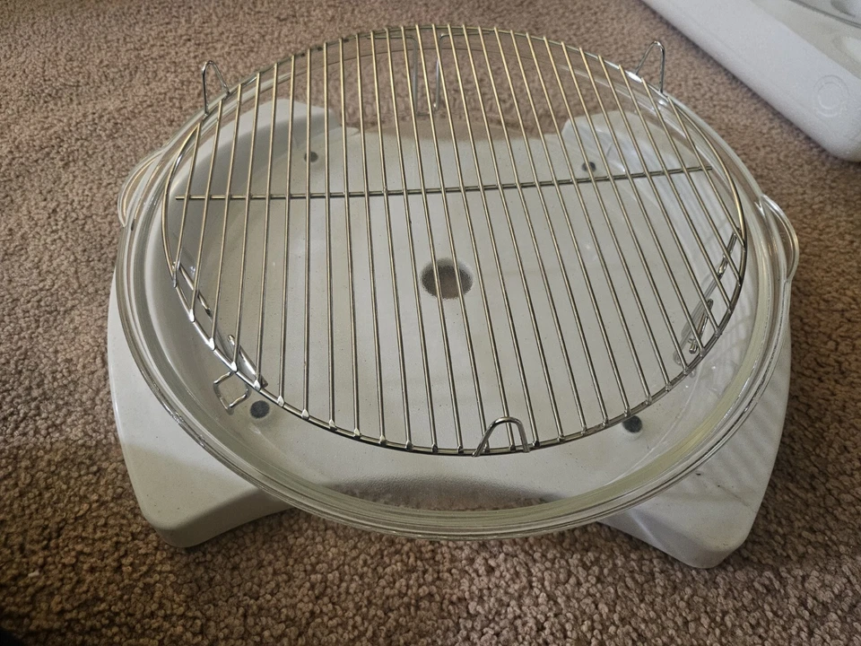 Thane Housewares HO-1200 White Flavor Wave Deluxe Base , Glass , Rack  - Image 1 of 1