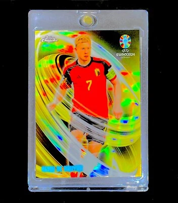 KEVIN DE BRUYNE GOLD SWIRLORAMA REFRACTOR HOLO SP Insert Non Auto Soccer - Image 1 of 4