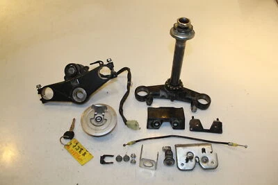 Juego de llaves de bloqueo de encendido Honda CBR 300r 2018 con tapa de gasolina y bloqueo de asiento triple árbol Foto 1 de 4