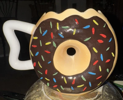  Taza de café esmerilada Donut hecha por Big Mouth Inc Donuts, Homer Foto 1 de 4