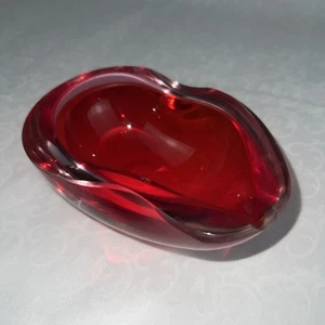 Vintage rot Murano Kunst Glas Sommerso Schale Aschenbecher Mid Century Italien Niere 6" - Bild 1 von 11