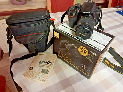 Nikon D3400 24,2MP DSLR. (AF-P Nikkor 18-55mm 1:3.5-5.6 G, AF-Kontakten) - Bild 1 von 4