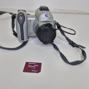 Konica Minolta Dimage Z3 4.0MP Digital Camera With 512mb SD Card  - Picture 1 of 8