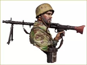 Young Miniatures - WWII German Paratrooper - 1/10th Resin Bust - YM1892 - Picture 1 of 10