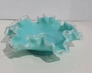 Vintage Fenton Aqua Crest geraffter Rand Süßigkeiten Schmuck Schale - Bild 1 von 5