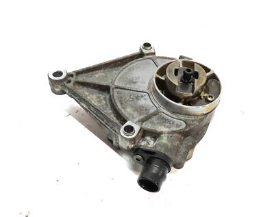 13-18 BMW 2 3 4 5 X1 X3 X4 X5 Z4 (F10 F22 F25 F30 F32) 2.0L TURBO VACUUM PUMP - Image 1 of 4