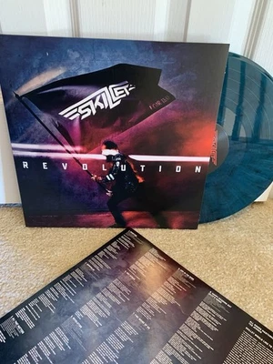 SKILLET - REVOLUTION (2024) Blue/Black Color Vinyl Limited LP EXCELLENT Foto 1 de 4