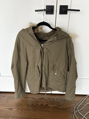 Chaqueta acolchada con cremallera caqui con capucha de piel L Foto 1 de 4