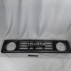 TOYOTA OEM Land Cruiser 70 Series Front Radiator Grille Early 53101-60050 - Picture 1 of 21