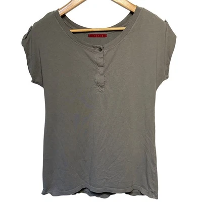 Top Henley de algodón con lengüeta con botones Velvet by Graham & Spencer gris oliva talla pequeña Foto 1 de 4