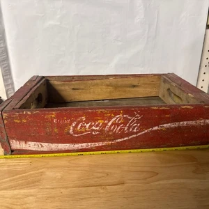 Caja de madera vintage Coca-Cola roja de madera. 1 de 4 enviados al azar del lote puede elegir - Imagen 1 de 6