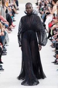 VALENTINO RUNWAY BLACK PLEATED LONG PUFF SLEEVE OPEN BACK GOWN IT 42 - Picture 1 of 20