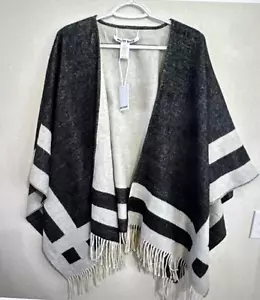 NWT! Walter Baker Verushka Reversible Poncho Wrap Black / Ivory One Size - Picture 1 of 6