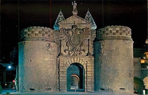 Cartolina Porta Bisagra Vista Notturna Illuminata Toledo Spagna  - Foto 1 di 2