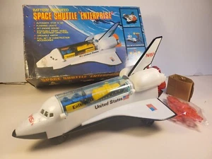 Tin toy 1970's Hong Kong bat.op SPACE SHUTTLE "ENTERPRISE" (NO ROBOT!) with box! - Imagen 1 de 24