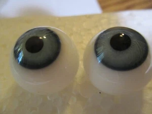 20 mm Blau Rund Handgeblasen Glasaugen 11,6 mm Iris Schaufensterpuppe N24 - Bild 1 von 3