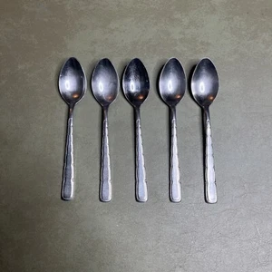 5 Reed & Barton Swagger Stainless Steel Oval Soup Spoons Flatware Silverware - Picture 1 of 5