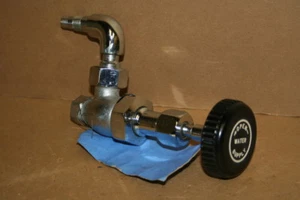 Valvola manuale alimentazione acqua fredda, AMSCO Autoclave - Foto 1 di 4