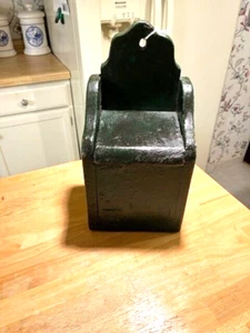 LATE 1800S EARLY 1900S LARGE SIZED SALT BOX IN OLD GREEN PAINT OPENING TOP - Picture 1 of 6