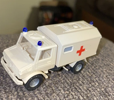 Roco 1:87 HO Mercedes Benz  Unimog White Armored Military Ambulance Truck - Image 1 of 4