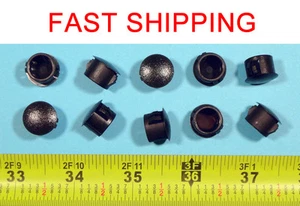 10 schwarze Nylon LOCHSTECKER 1/2 Zoll Verriegelung starrer Stecker Einschieben rund 10 Stück. bündig - Bild 1 von 1