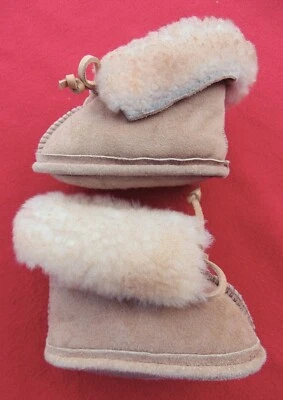 PLUSH SHEEPSKIN MOCCASINS ~ TAN SUEDE ~ TODDLER SIZE 3 ~ NEW WITHOUT BOX - Image 1 of 4