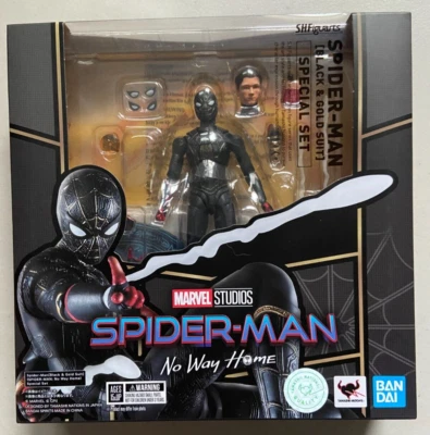 Juego especial de figuras de traje negro y dorado SH Figuarts Marvel Spider-Man No Way Home Foto 1 de 4